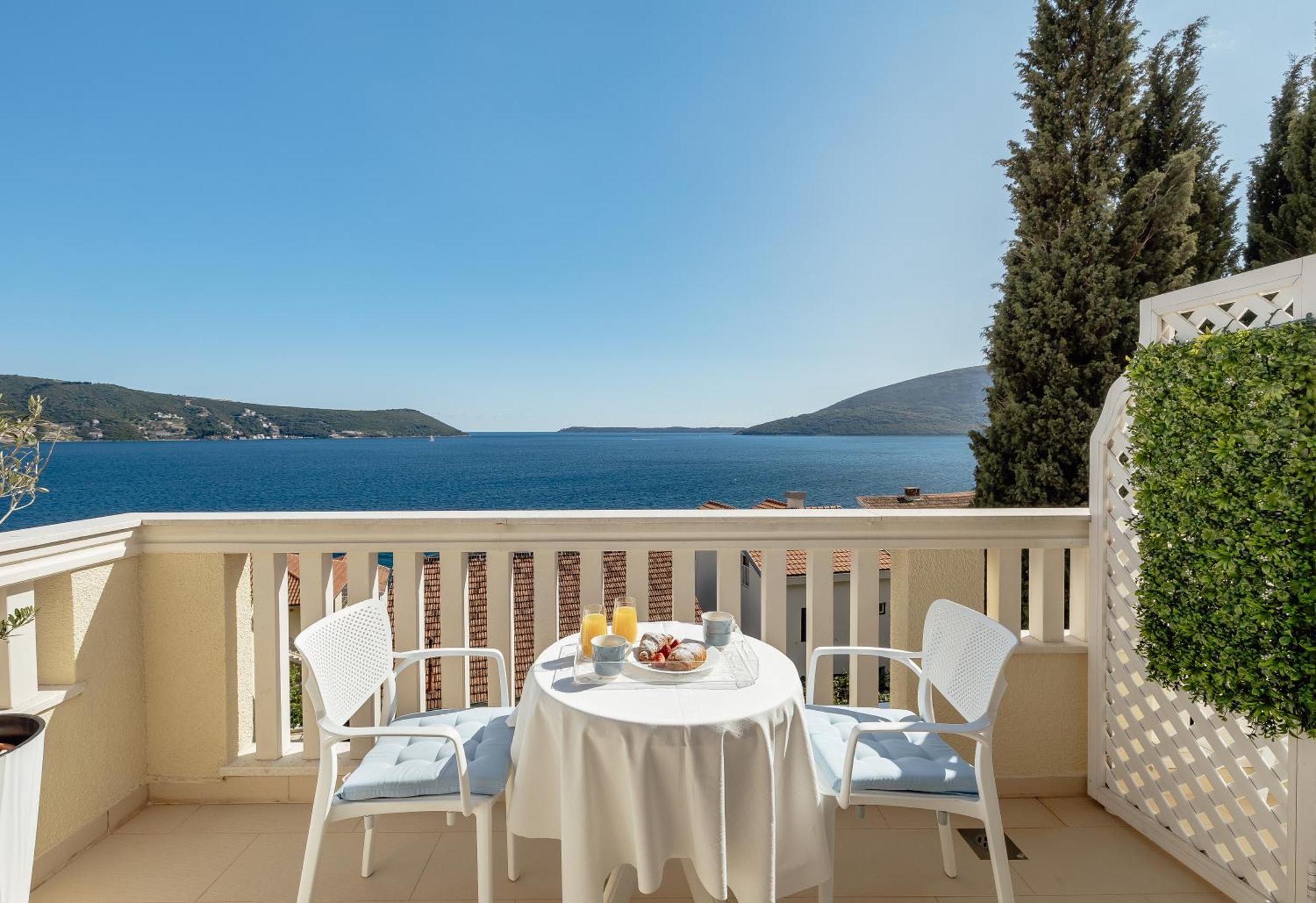 Apartments Porobic Herceg Novi Exterior foto