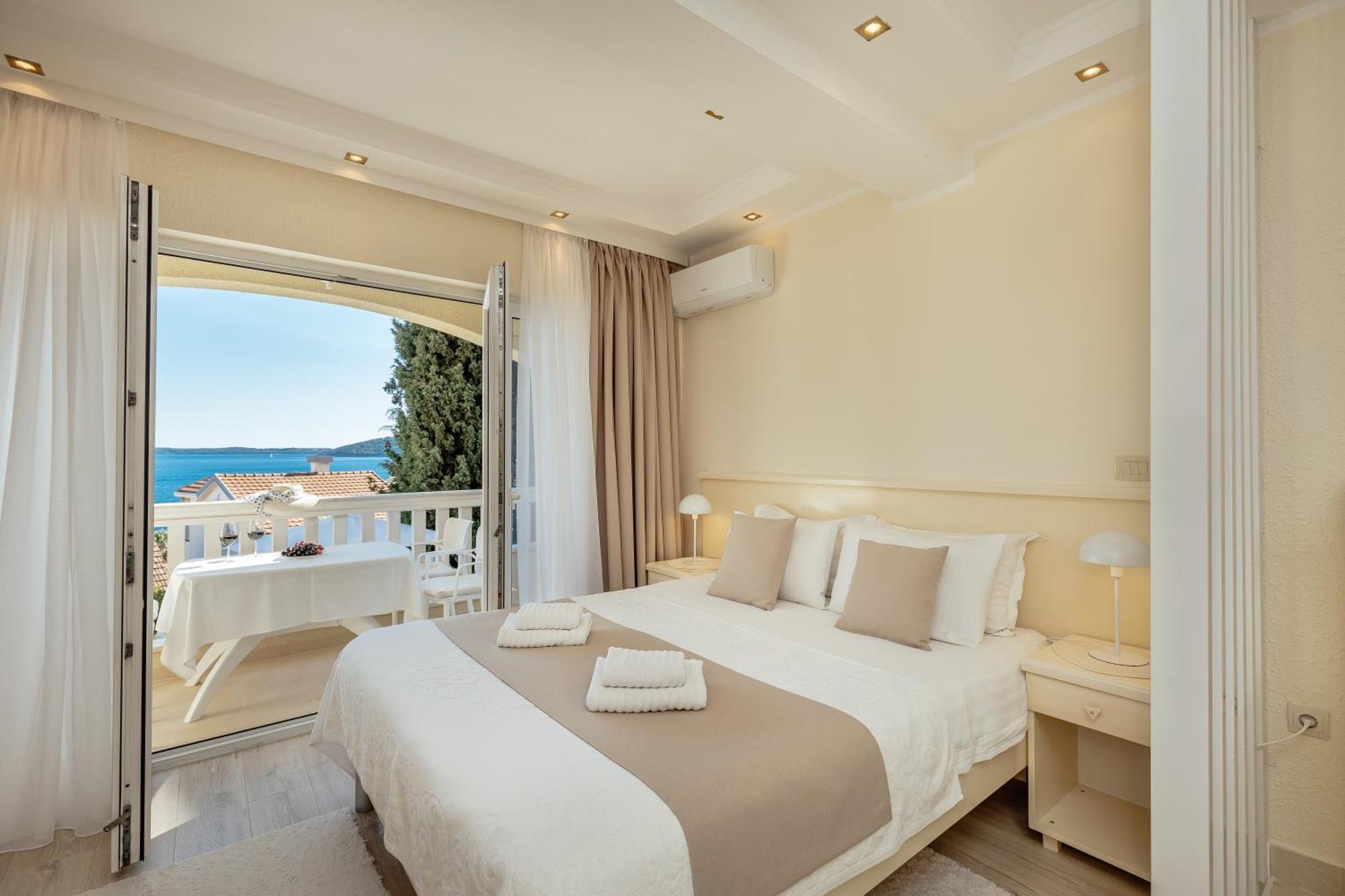 Apartments Porobic Herceg Novi Exterior foto